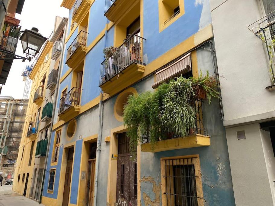 شقة Loft Con Estilo Y Terraza En Centro Historico فالنسيا المظهر الخارجي الصورة