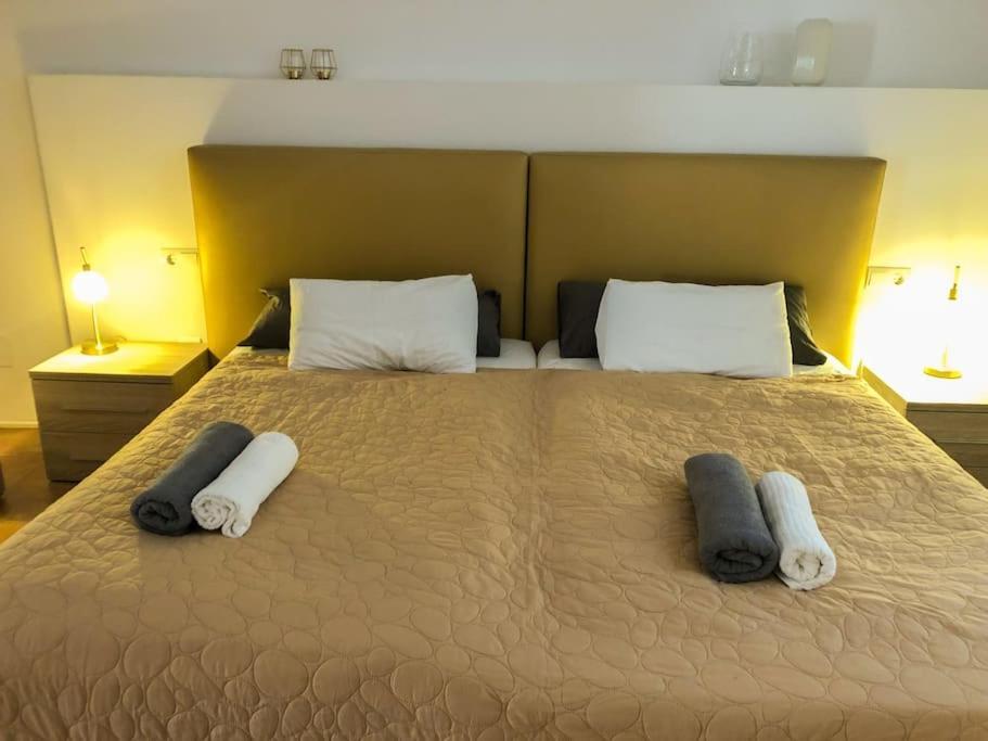 شقة Loft Con Estilo Y Terraza En Centro Historico فالنسيا المظهر الخارجي الصورة